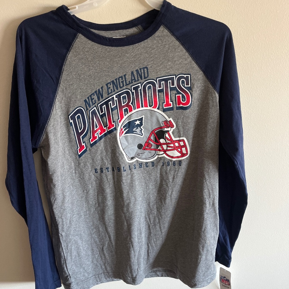 New England patriots shirt large